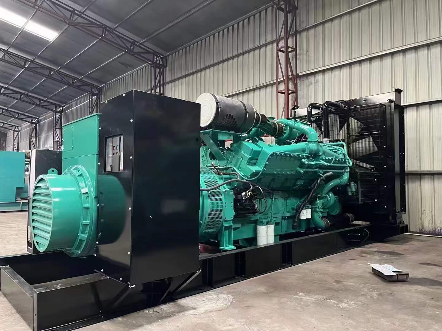 赞皇如何降低 800kW 柴油发电机输出电流的波动？